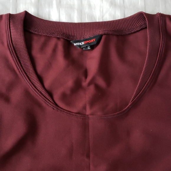 Mexxsport Burgundy Top - Picture 4 of 6